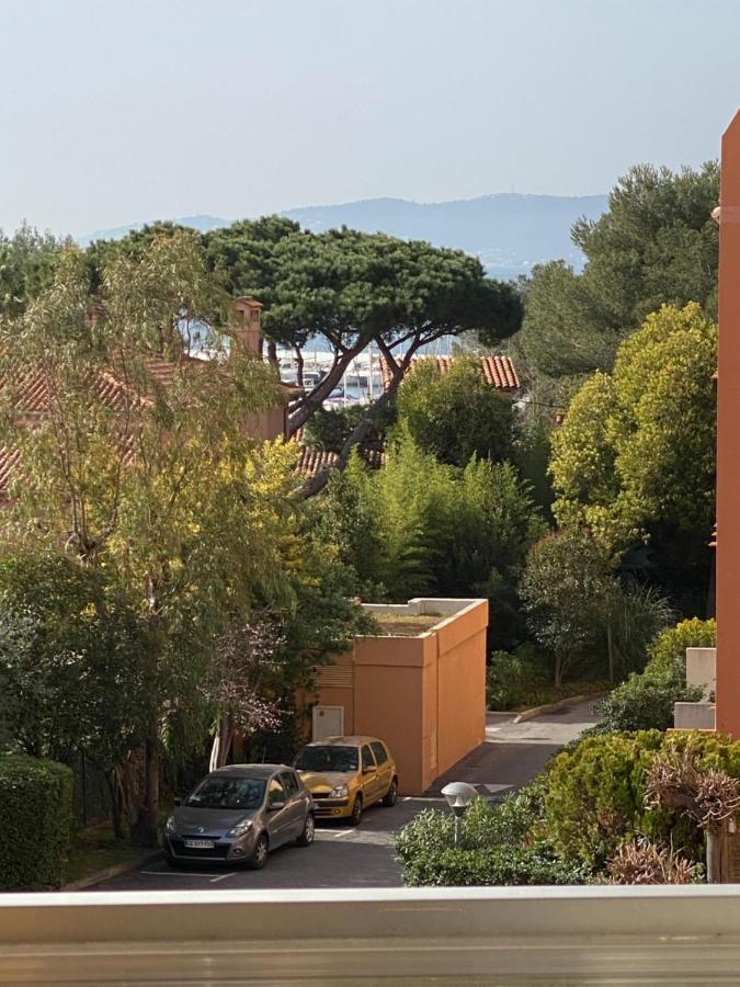 Appart. F2 Apercu Port De Santa Lucia St Raphael * Saint-Raphael (Var)